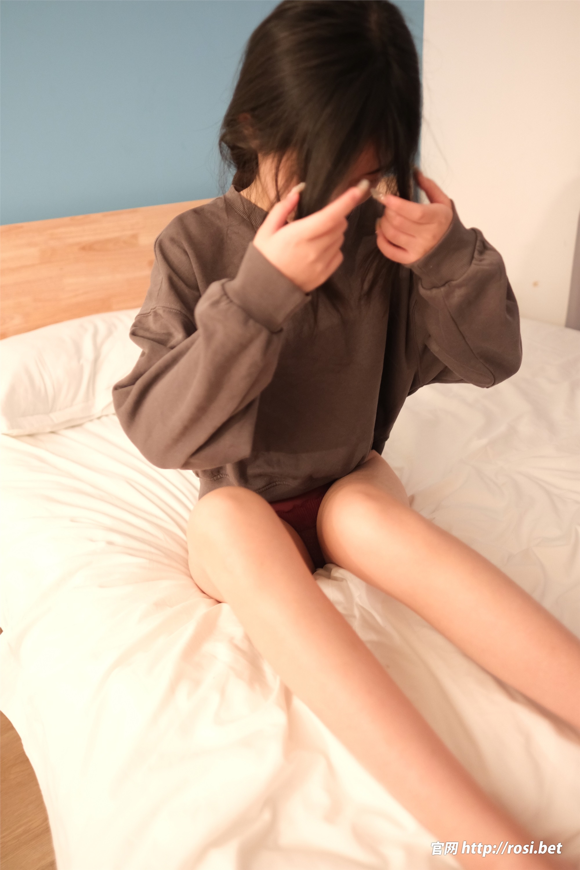 ROSI写真 2024.11.07 NO.4721